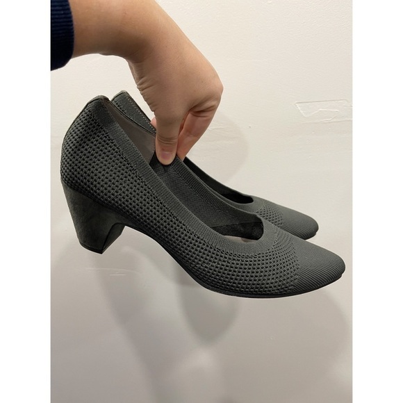 Eileen Fisher Kiss Stretch Sock Knit Pump in Graphite Grey Fabric Size 10 - Picture 1 of 10